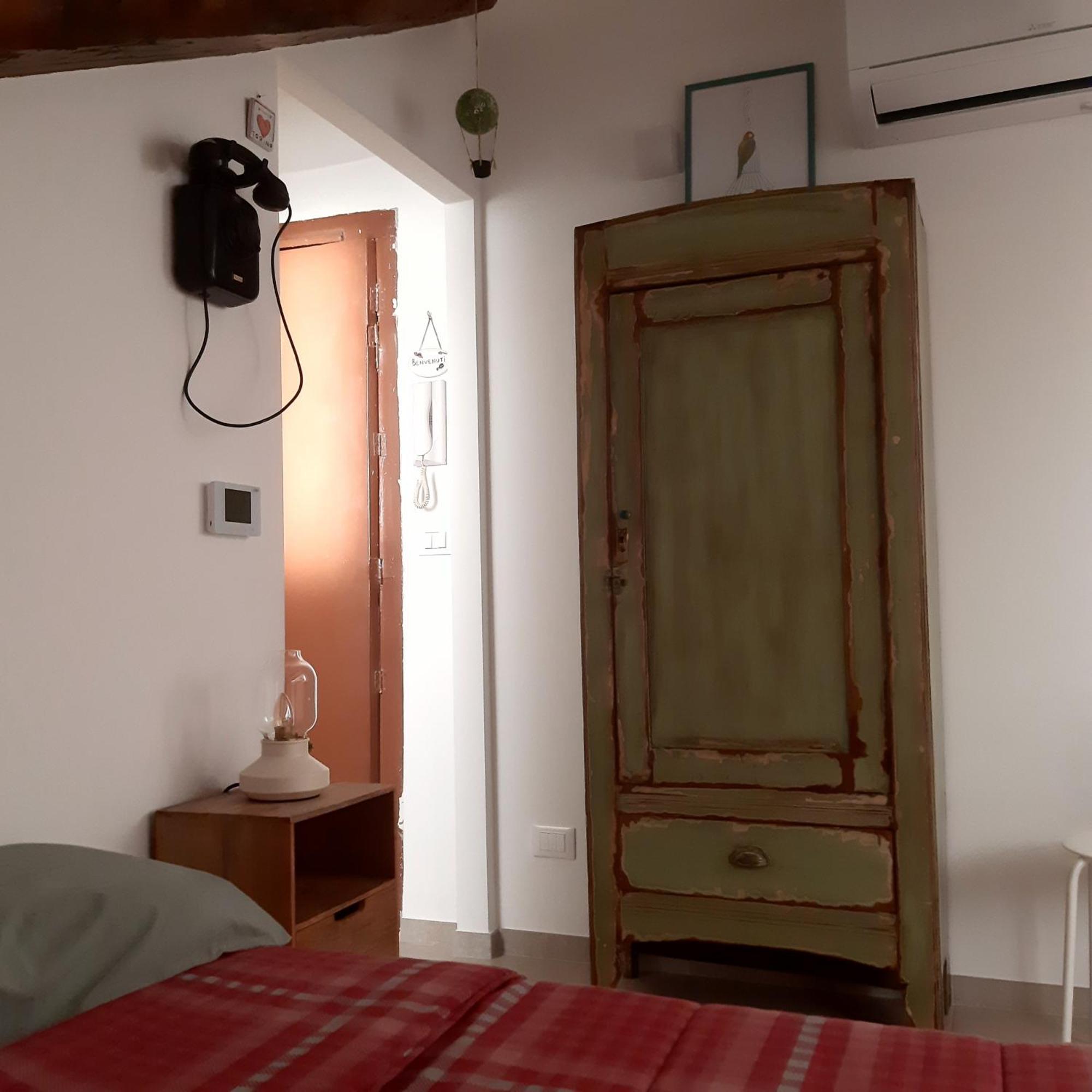 La Mansarda Delle Mongolfiere Apartment Turin Ruang foto